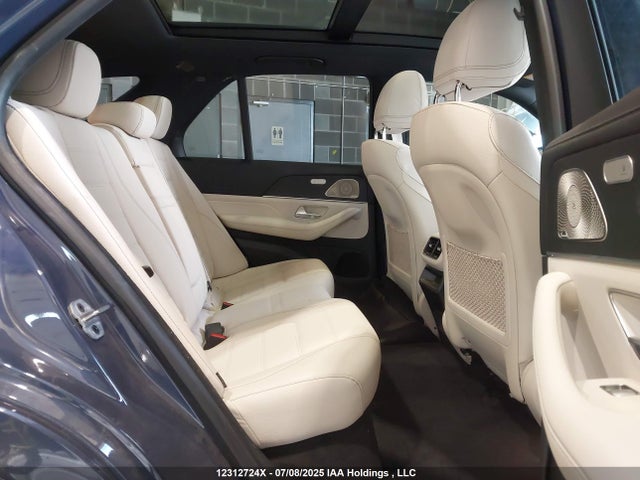 4JGFB5KB8RA989832 Mercedes-Benz m256