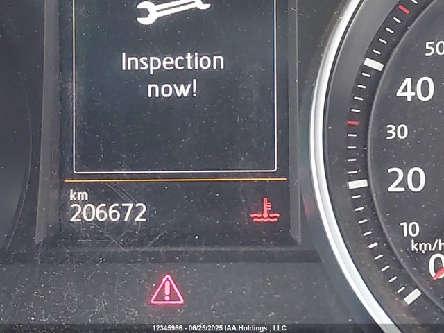 3VW5T7AU0FM071998 Volkswagen 2015