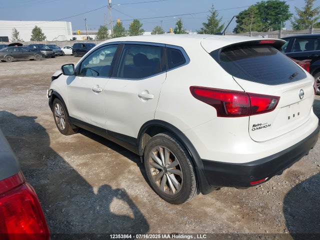 JN1BJ1CR4KW310516 Nissan 2019