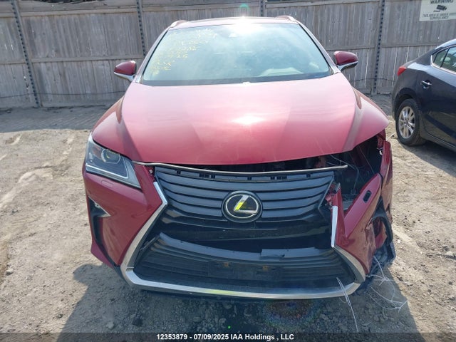 2T2BZMCA7HC072286 Lexus 2017