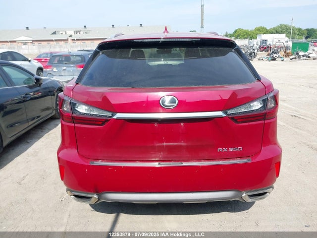 2T2BZMCA7HC072286 Lexus 2017