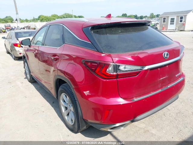 2T2BZMCA7HC072286 Lexus 2017