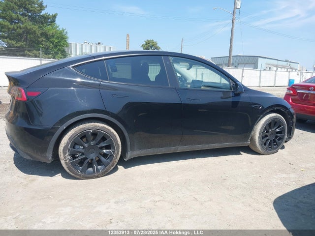 5YJYGDEE3MF061859 Tesla Model Y