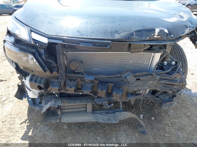 JN8BT3AB0SW162135 Nissan Rogue