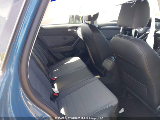 3VWEX7BU3SM027507 Volkswagen tsi
