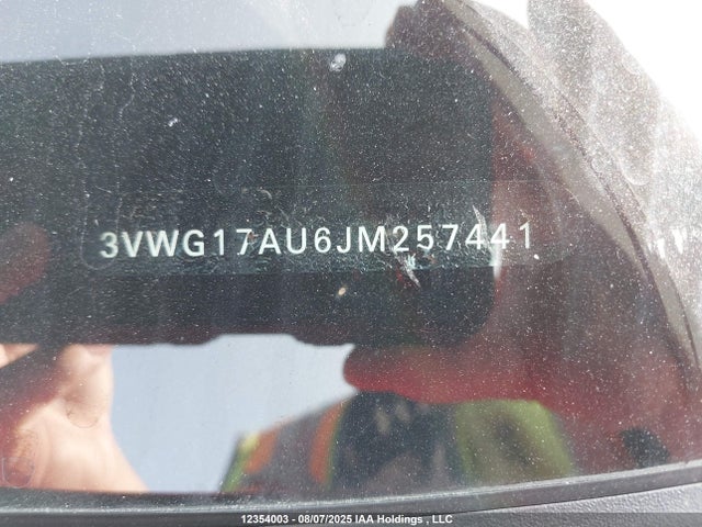 3VWG17AU6JM257441 Volkswagen 2018