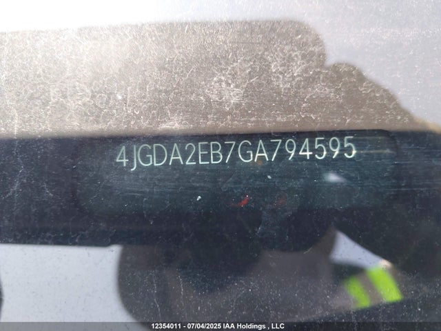 Mercedes-Benz om642 2016 4JGDA2EB7GA794595 Image 19