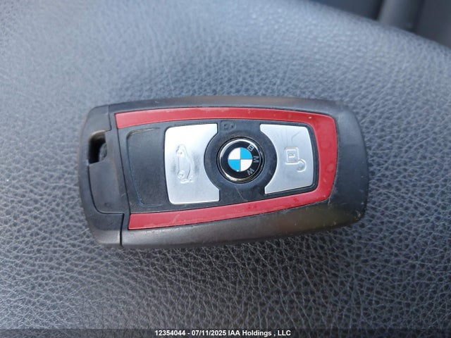 WBA8D9C58JEM34266 BMW 330I
