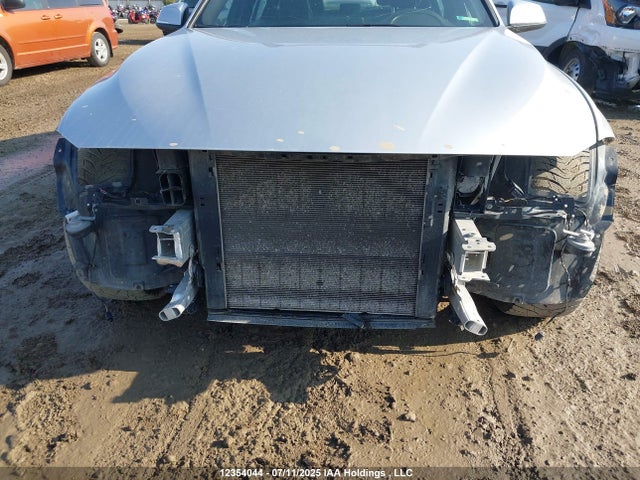 WBA8D9C58JEM34266 BMW 330I