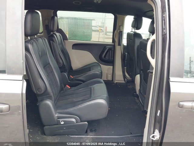 2C4RDGBG9GR390434 Dodge Grand Caravan