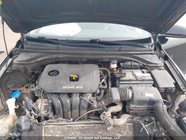 Hyundai Elantra 2017 5NPD74LF0HH109027 Image 10