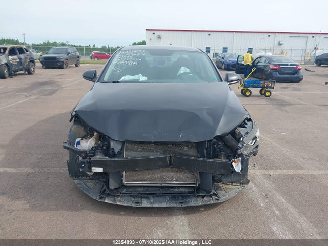 Hyundai Elantra 2017 5NPD74LF0HH109027 Image 13