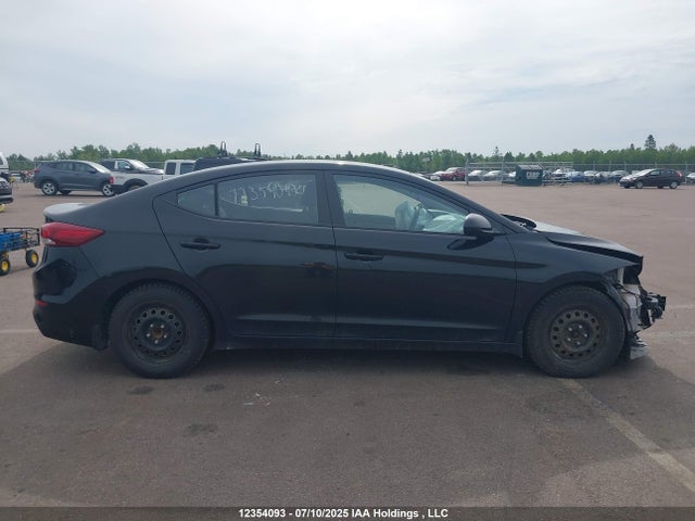Hyundai Elantra 2017 5NPD74LF0HH109027 Image 14