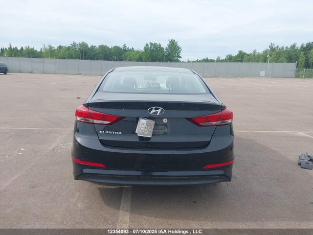 Hyundai Elantra 2017 5NPD74LF0HH109027 Image 17