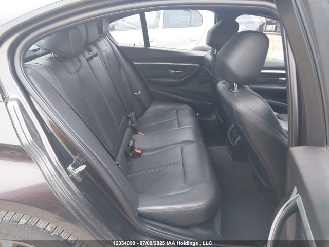 WBA8D9C36HA011556 BMW 330I