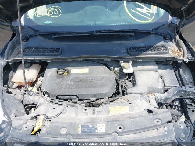 1FMCU9GX2FUA95022 Ford Escape
