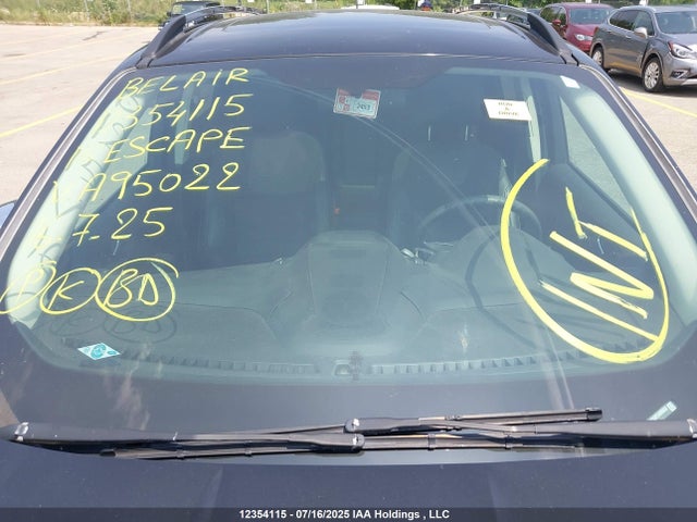 1FMCU9GX2FUA95022 Ford Escape