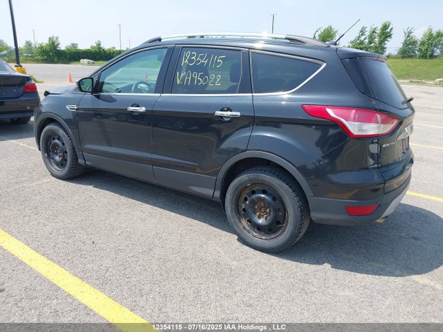 1FMCU9GX2FUA95022 Ford Escape