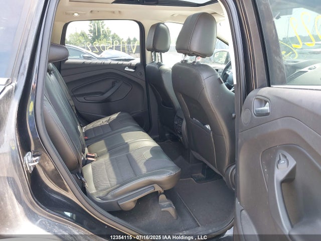 1FMCU9GX2FUA95022 Ford Escape