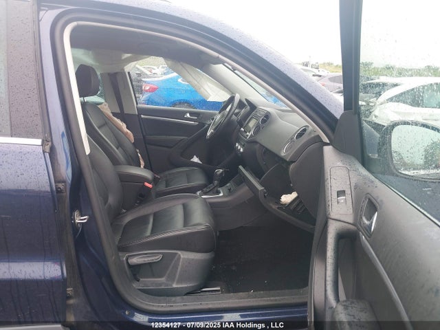 WVGJV7AX5FW508251 Volkswagen Tiguan