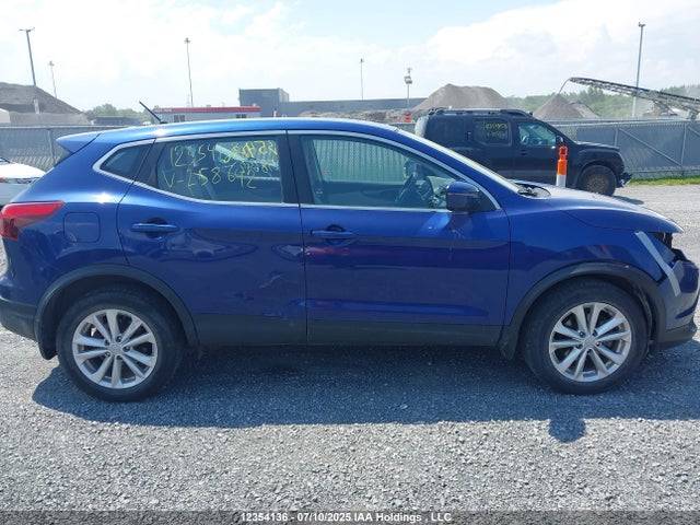 JN1BJ1CR2JW258642 Nissan ROGUE SPORT