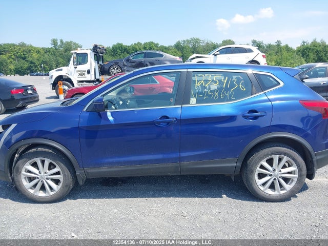 JN1BJ1CR2JW258642 Nissan ROGUE SPORT