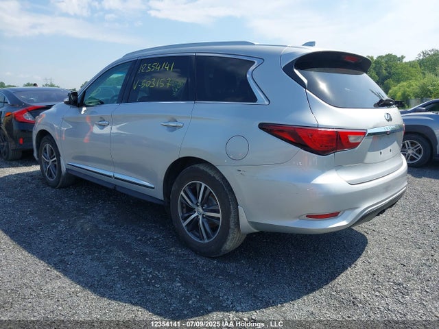 5N1AL0MM8GC503157 Infiniti 2016