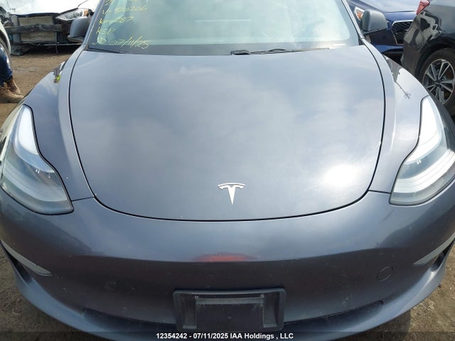 5YJ3E1EA9MF920206 Tesla MODEL 3