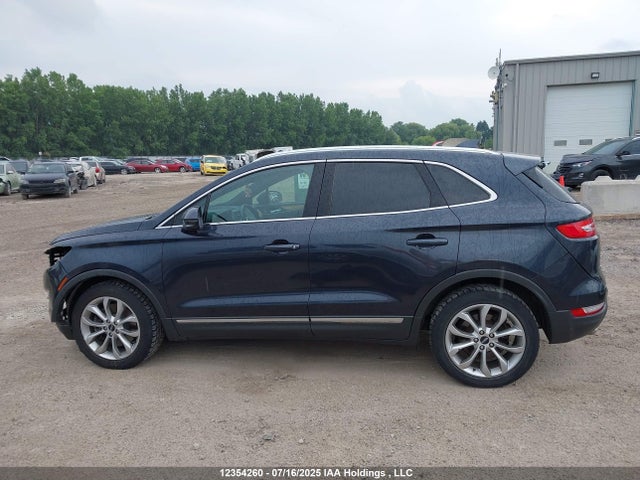 Lincoln 2015 2015 5LMCJ2A95FUJ25640 Image 15