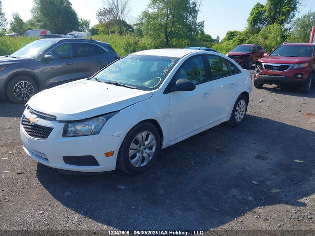 1G1PB5SHXE7283975 Chevrolet luw