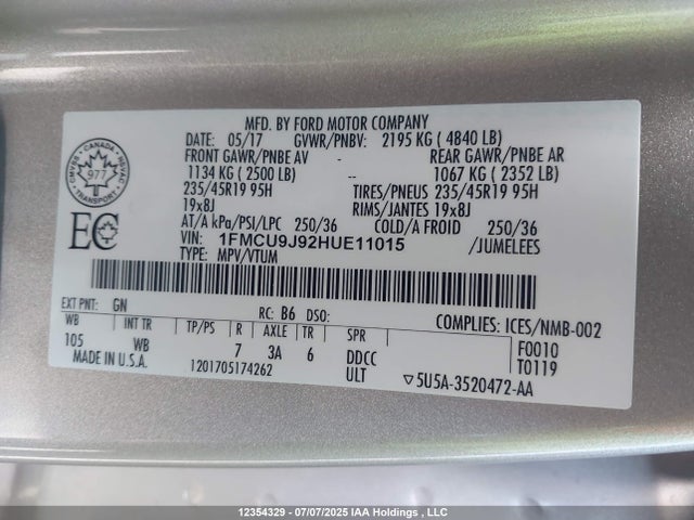 1FMCU9J92HUE11015 Ford 2017