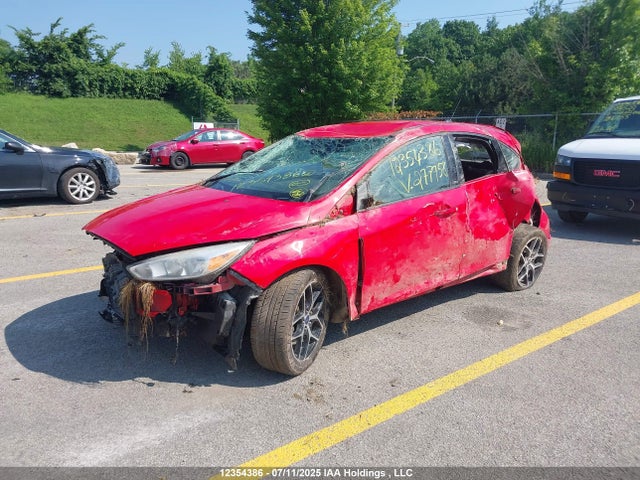 1FADP3K28GL277958 Ford 2016
