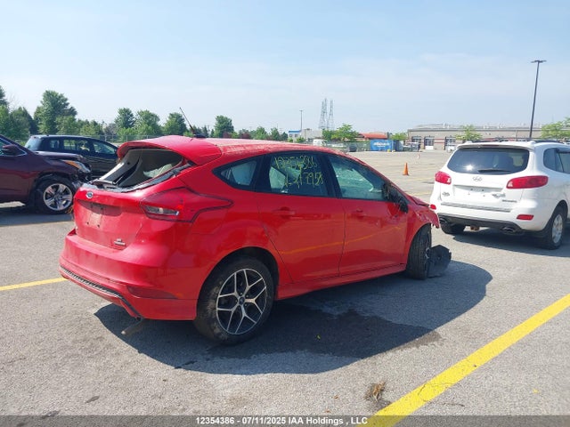 1FADP3K28GL277958 Ford 2016