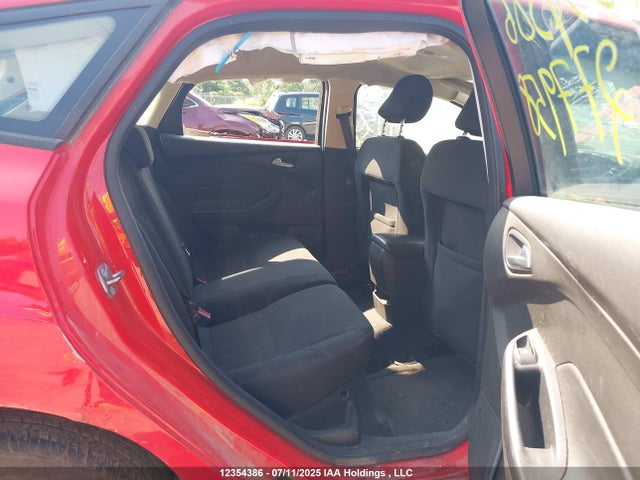 1FADP3K28GL277958 Ford 2016