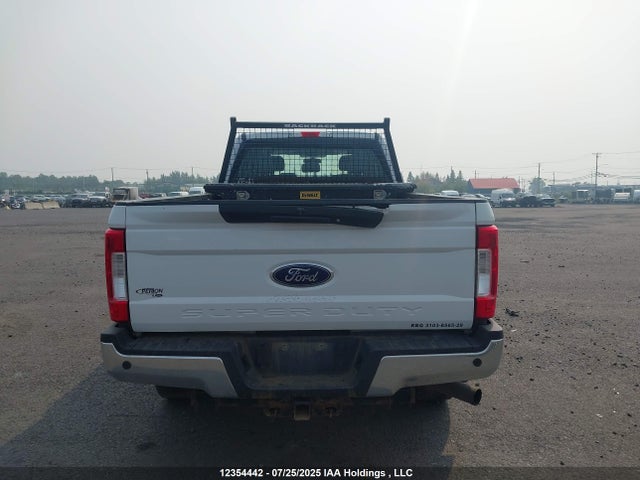 Ford 2019 2019 1FT7W2B63KEG18123 Image 16