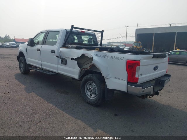 Ford 2019 2019 1FT7W2B63KEG18123 Image 3
