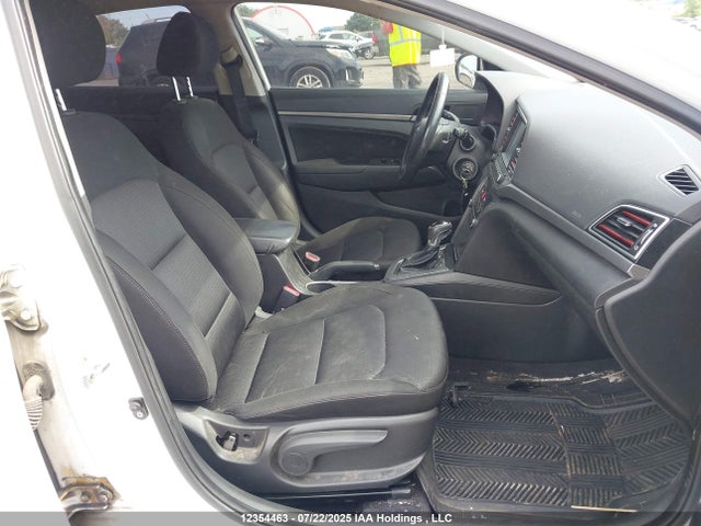 KMHD84LF0HU242711 Hyundai 2017