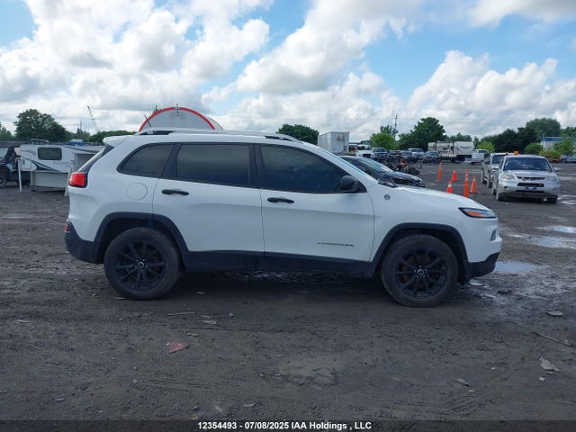 1C4PJMAS0FW613339 Jeep Cherokee