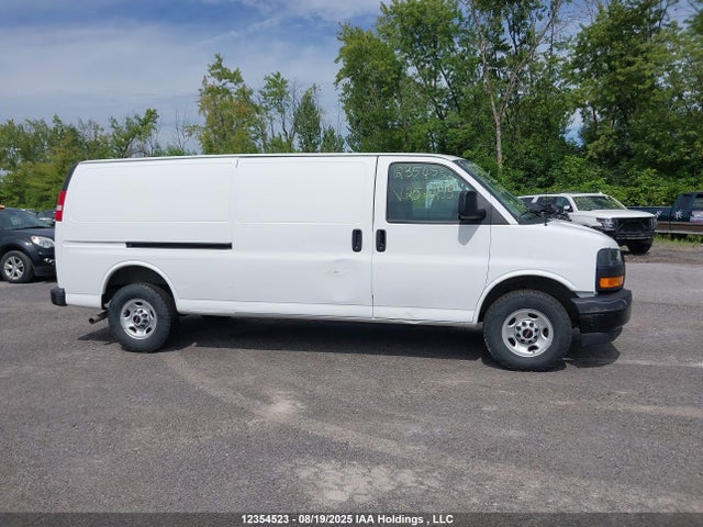 GMC lv1 2024 1GTW7BFPXR1256255 Image 13