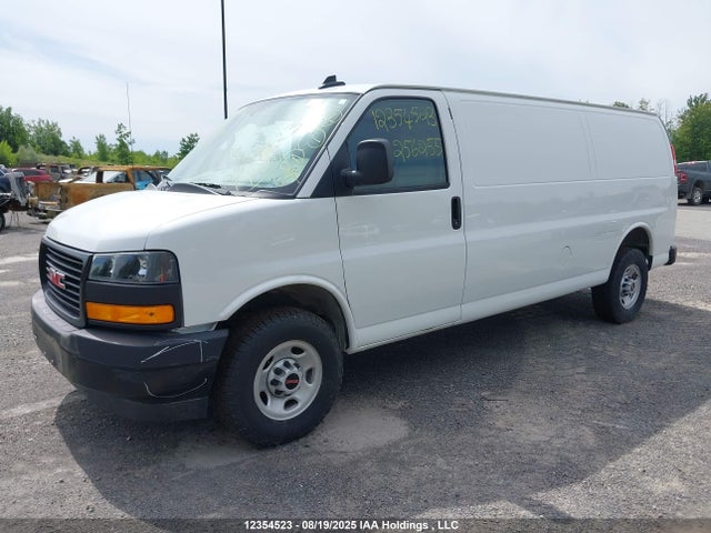 GMC lv1 2024 1GTW7BFPXR1256255 Image 2