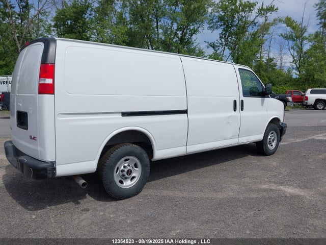 GMC lv1 2024 1GTW7BFPXR1256255 Image 4