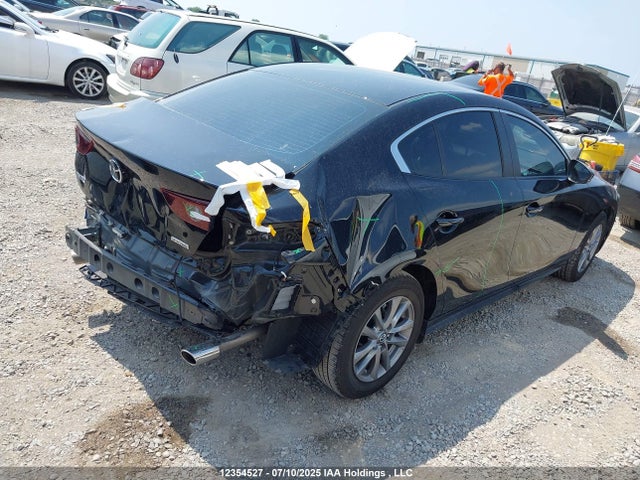 JM1BPACMXR1721555 Mazda pyukd