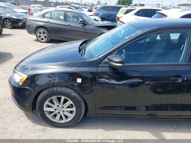 3VWDK7AJ5EM275943 Volkswagen Jetta