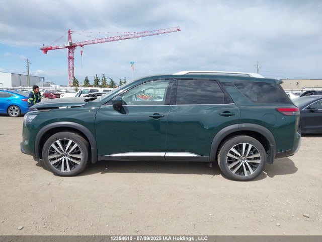 12354610 :رقم المزاد ، 5N1DR3DF6RC302438 vin ، 2024 Nissan Pathfinder Platinum مزاد بيع