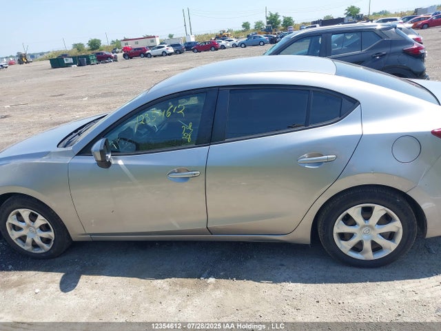 3MZBM1U70FM201541 Mazda pe