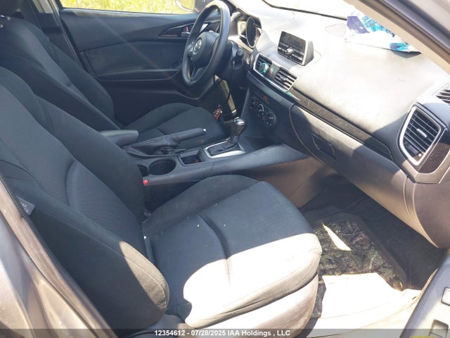 3MZBM1U70FM201541 Mazda pe