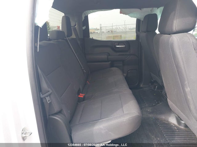 Продаж на аукціоні авто 2024 Chevrolet Silverado 1500 Work Truck, vin: 2GCUDAED7R1246052, номер лоту: 12354665