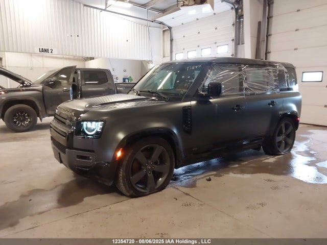 Land Rover aj133 s/c 2023 SALEWEEE8P2165808 Image 2