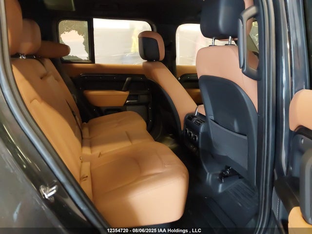 Land Rover aj133 s/c 2023 SALEWEEE8P2165808 Image 8