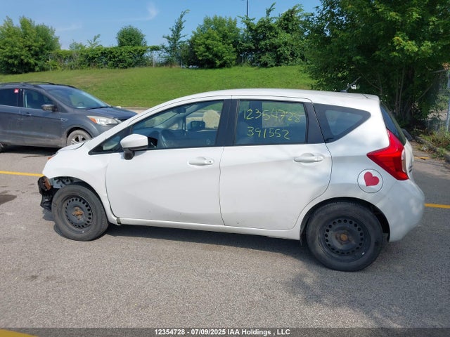 Nissan VERSA NOTE 2015 3N1CE2CP5FL391552 Image 14